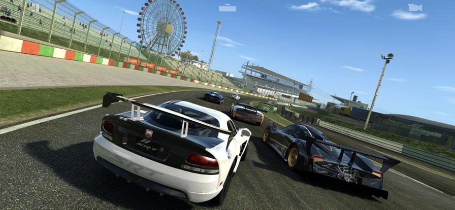 Real Racing 3截图1