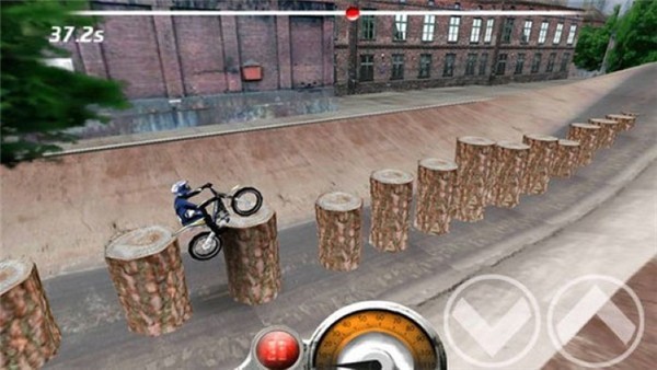 3d极限摩托旧版截图1