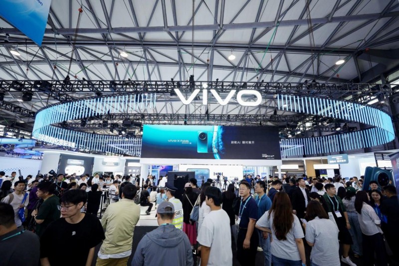 vivo X Fold 6搭载天玑 9500，双 NPU 架构让 AI 从能用到爽用